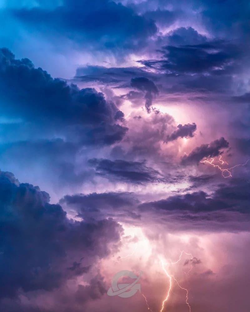 Severe Florida thunderstorm representing roof and storm damage